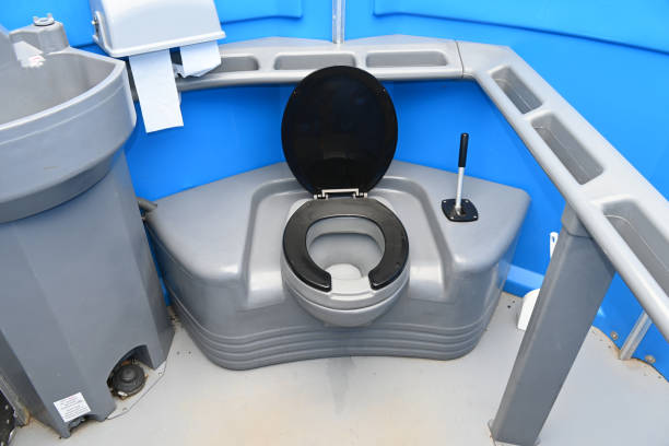 Best Portable restroom trailer rental  in Snow Hill, NC